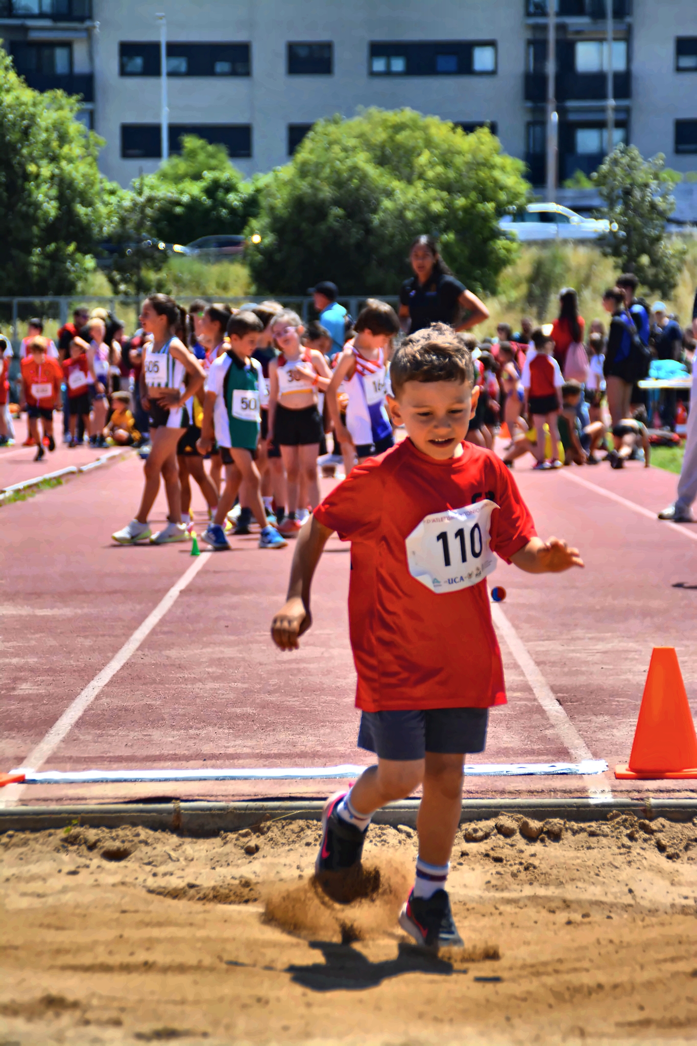 Club Atletisme Badalona - Escola